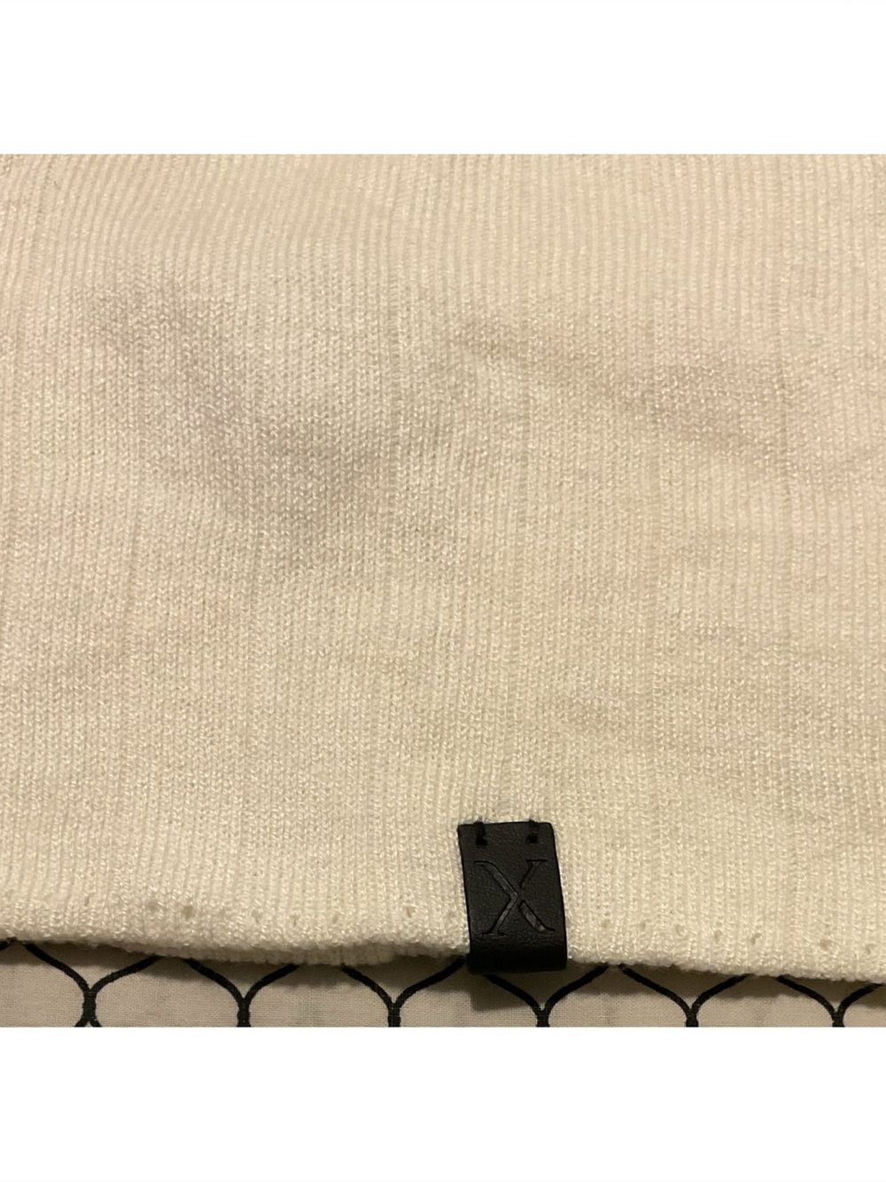 Express :Ribbed knit beanie Nwt - Picture 4 of 5